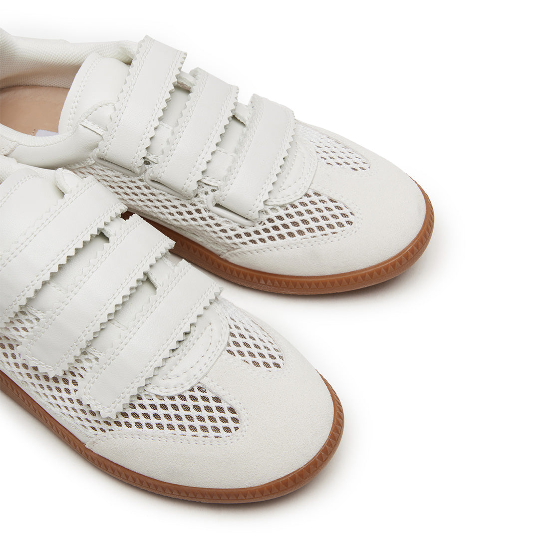 Momentum-M Sneaker WHITE - view 5