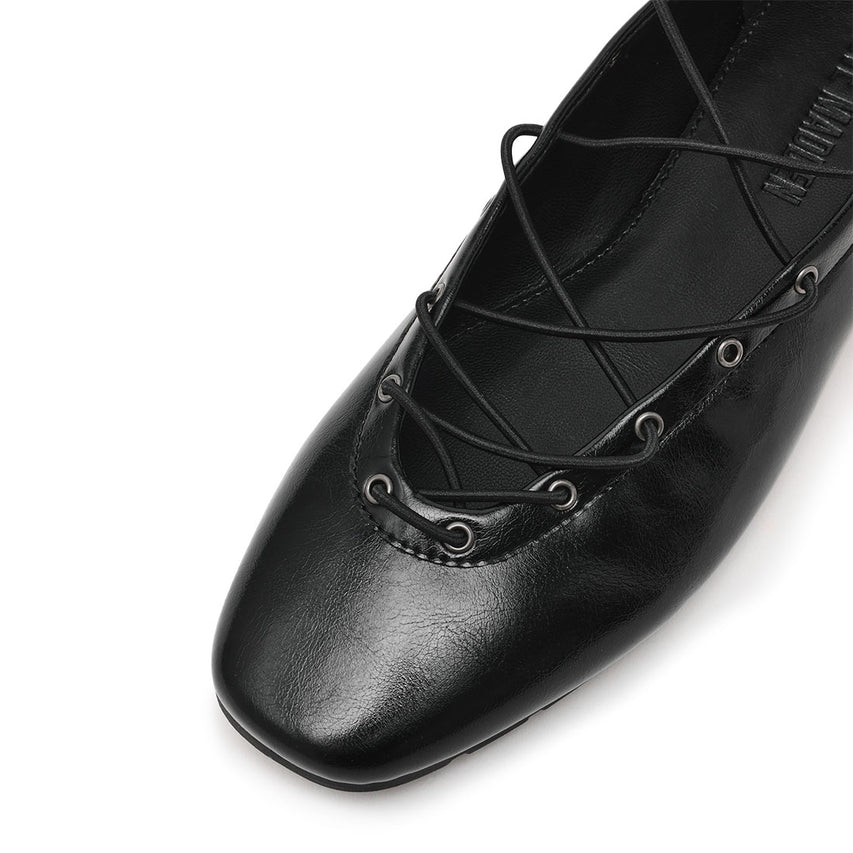 Pointe Flat Shoe BLACK